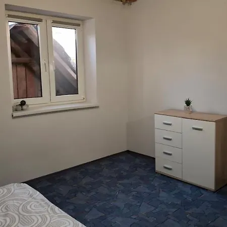 Dom Na Kraju Lomnica Zdroj